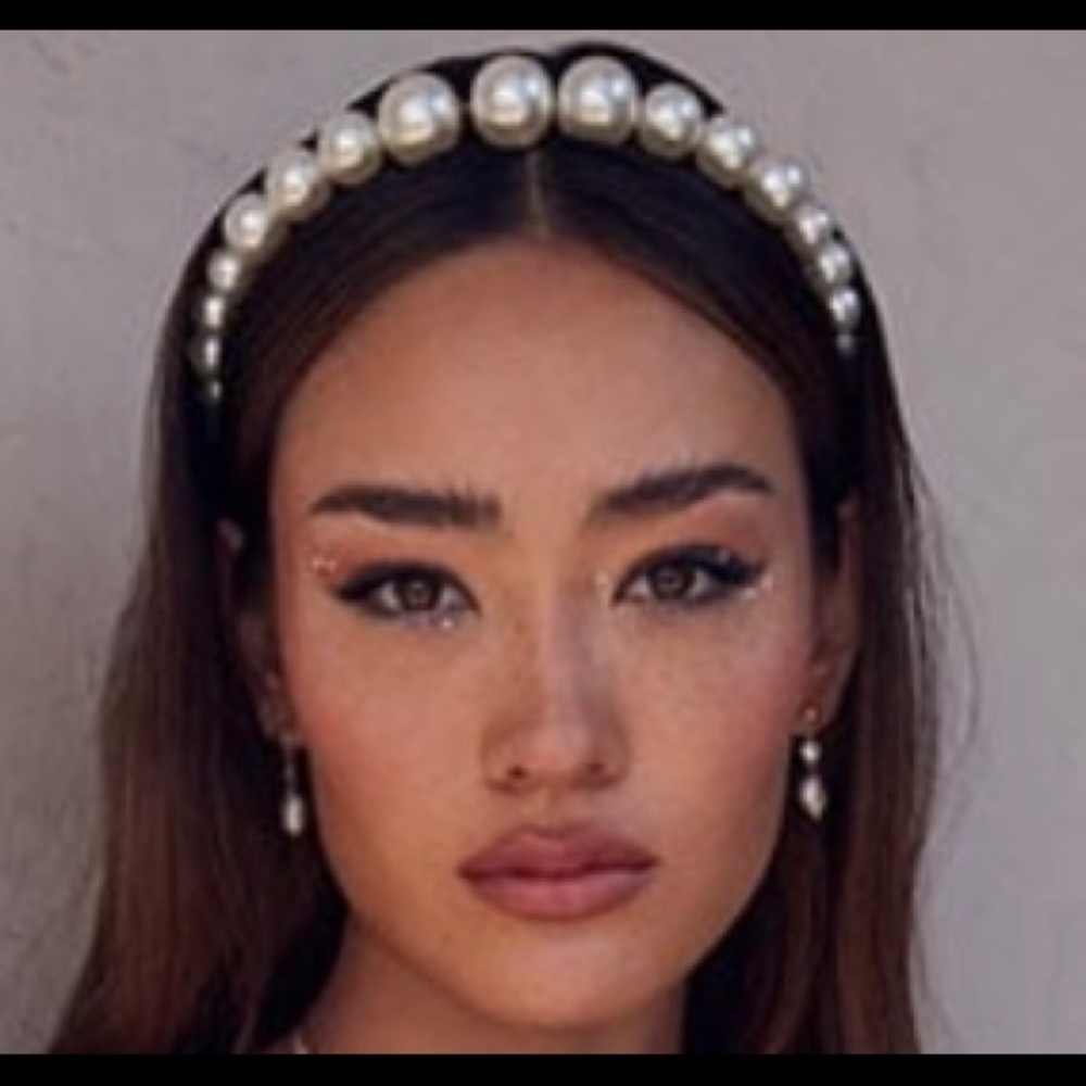 Pearl headband ! beautiful, elegant  hair accessory !